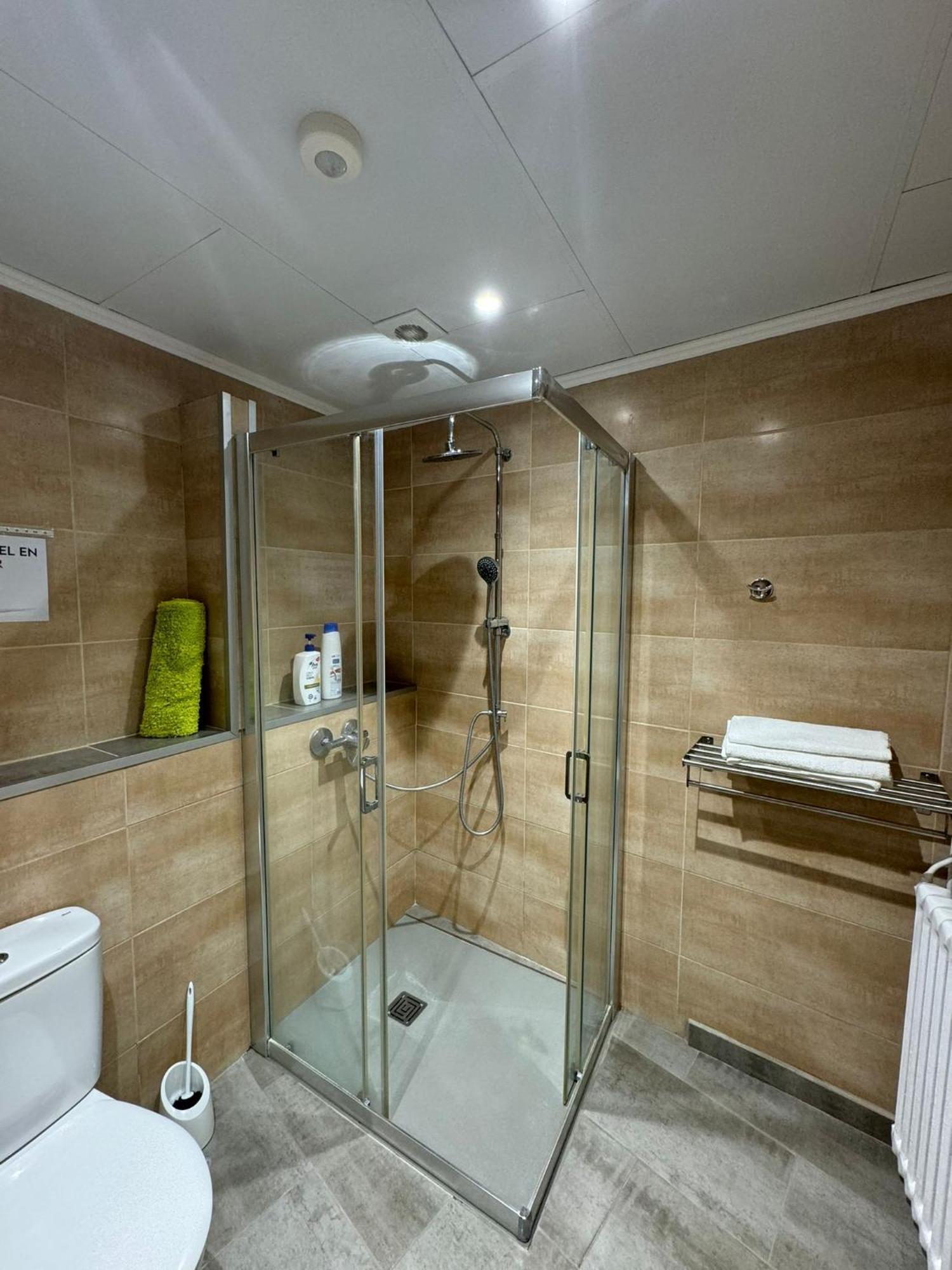 Hostal Restaurant Casa Comaulis La Vajol Екстер'єр фото