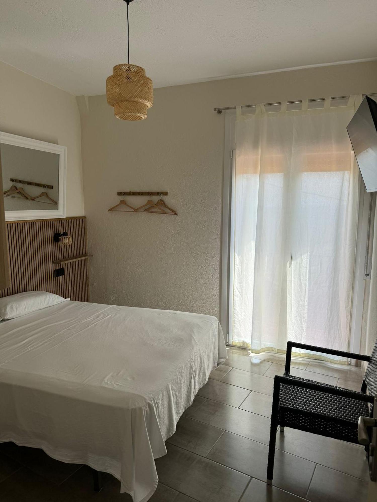 Hostal Restaurant Casa Comaulis La Vajol Екстер'єр фото